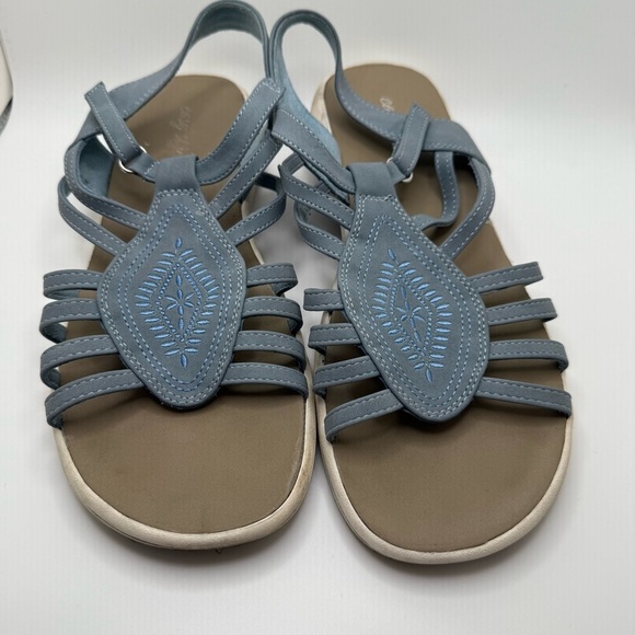 Easy Street Light Blue Strappy Sandals size 9 - Picture 1 of 4